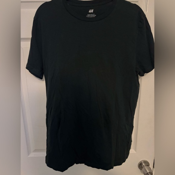 H&M Dark Green Short Sleeve Tee - Picture 1 of 2
